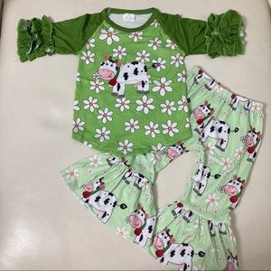 Boutique farmer 👩‍🌾 girl cute cow 🐄 pants set